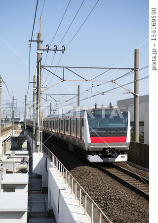 京葉線舞浜駅に到着する電車 京葉線舞浜駅に到着する電車 139169590