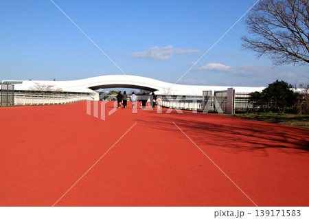 佐賀県の観光スポット「吉野ヶ里歴史公園」 弥生時代の雰囲気を感じ、学ぶ施設 佐賀県の観光スポット「吉野ヶ里歴史公園」 弥生時代の雰囲気を感じ、学ぶ施設 139171583