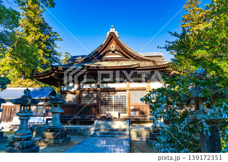 晩秋の吉香公園 吉香神社の拝殿 山口県岩国市 晩秋の吉香公園 吉香神社の拝殿 山口県岩国市 139172351