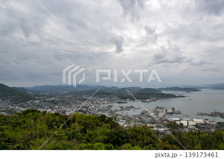 弓張が丘か展望台から見た海 弓張が丘か展望台から見た海 139173461