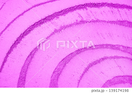 concentric bands drawn on the violet powder concentric bands drawn on the violet powder 139174198