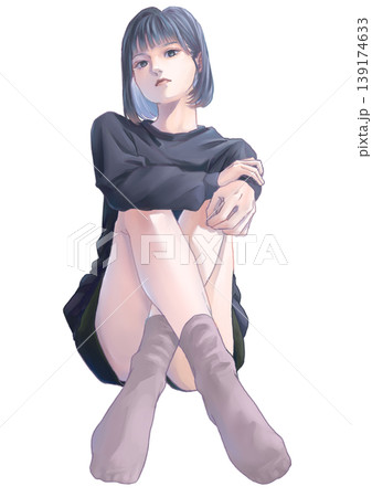 カジュアルな服装で物思いにふける女の子 139174633