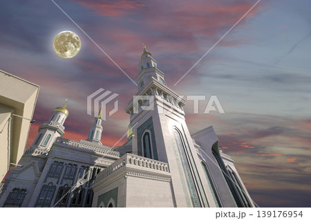 Moscow Cathedral Mosque, with the super moon, Russia -- the main mosque in Moscow, new landmark Moscow Cathedral Mosque, with the super moon, Russia -- the main mosque in Moscow, new landmark 139176954