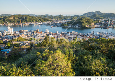 尾道の街並みの夕景 139177008