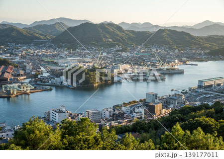 尾道の街並みの夕景 尾道の街並みの夕景 139177011