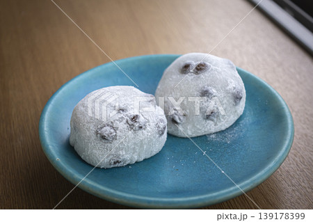 美味しそうな豆大福 お餅 美味しそうな豆大福 お餅 139178399