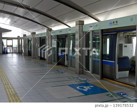 ゆりかもめ新橋駅のホーム ゆりかもめ新橋駅のホーム 139178532