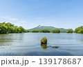 北海道　夏の大沼国定公園　大沼越しに見る北海道駒ヶ岳 139178687