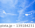5月の青空と白い雲 139184231