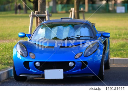 青いスポーツカー 青いスポーツカー 139185665
