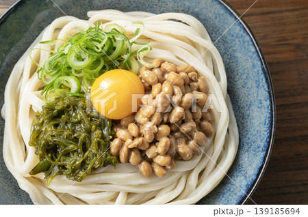 ネバネバうどん めかぶ ネバネバうどん めかぶ 139185694