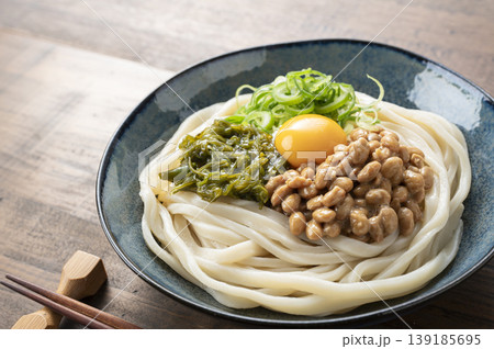 ネバネバうどん めかぶ ネバネバうどん めかぶ 139185695
