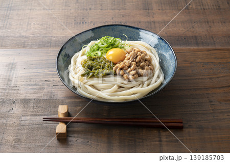 ネバネバうどん　めかぶ 139185703