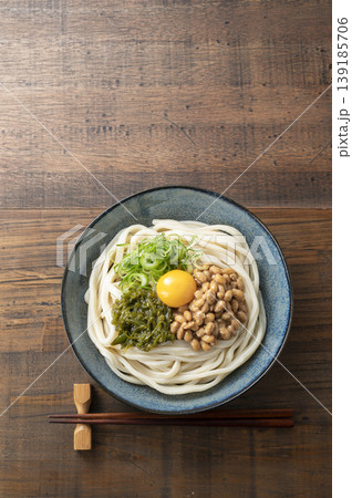 ネバネバうどん　めかぶ 139185706