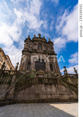 Baroque church facade with stairs in Porto 139189391