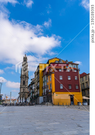 Clerigos tower and colorful buildings in Porto square Clerigos tower and colorful buildings in Porto square 139189393