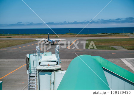 [稚内市内]日本最北端の空港・稚内空港 139189450