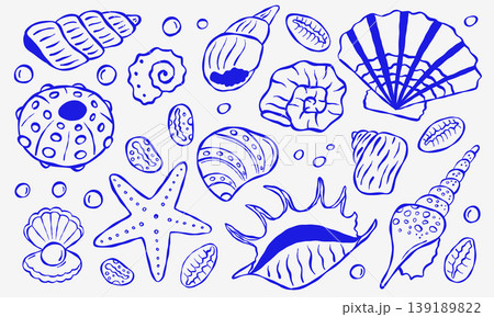 Hand-drawn outline of ocean creatures and shells 139189822