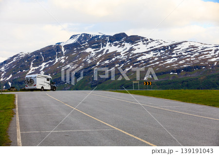 Camper car in norwegian mountains 139191043