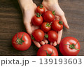 トマトの収穫　ミニトマト 139193603