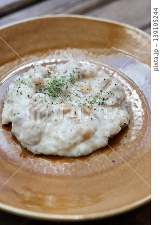 チキンとひよこ豆のクリームリゾット チキンとひよこ豆のクリームリゾット 139195244