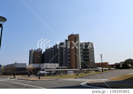 九州大学工学部「ウエスト3号館」「ウエスト4号館」「工学系実験施設」伊都キャンパス 九州大学工学部「ウエスト3号館」「ウエスト4号館」「工学系実験施設」伊都キャンパス 139195901
