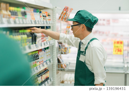 supermarket supermarket 139196431