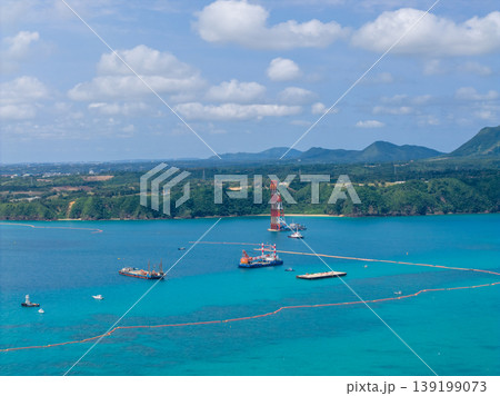 沖縄県 大浦湾の海上工事船と海洋土木作業風景(ドローン空撮) 沖縄県 大浦湾の海上工事船と海洋土木作業風景(ドローン空撮) 139199073