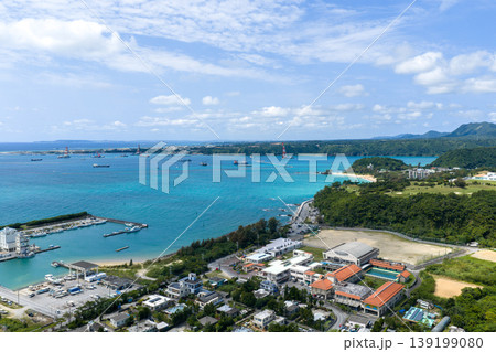 沖縄県 大浦湾の海上工事船と海洋土木作業風景（ドローン空撮） 139199080