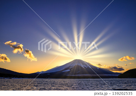 ダイアモンド富士の絶景 ダイアモンド富士の絶景 139202535