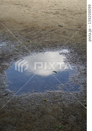 水溜りの空 水溜りの空 139208099