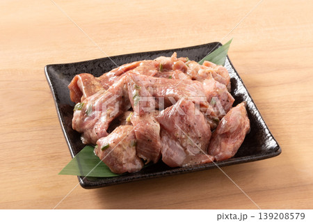 牛タン(ネギ塩)調理前 牛タン(ネギ塩)調理前 139208579