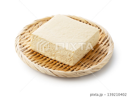 新鮮な木綿豆腐のブロック 139210402