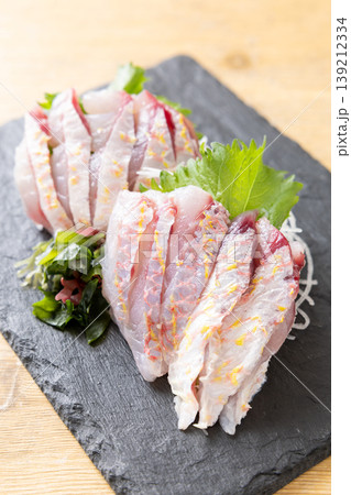 おいしいイトヨリの刺身 おいしいイトヨリの刺身 139212334
