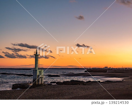海に沈む夕日 139214530