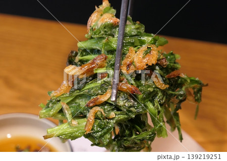 korean green onion pancake pajeon 139219251