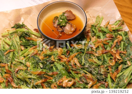 korean green onion pancake pajeon 139219252