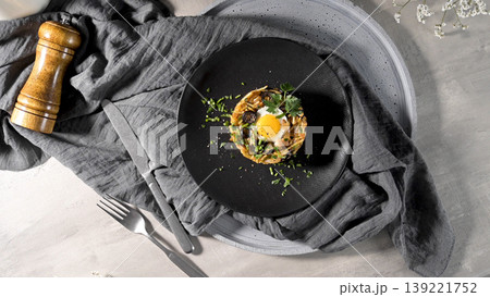 Chicken a bras 139221752
