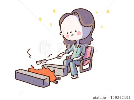 星空の下で焚き火を囲みマシュマロを焼いてグランピングを満喫する女性のイラスト（アウトドア） 139222191