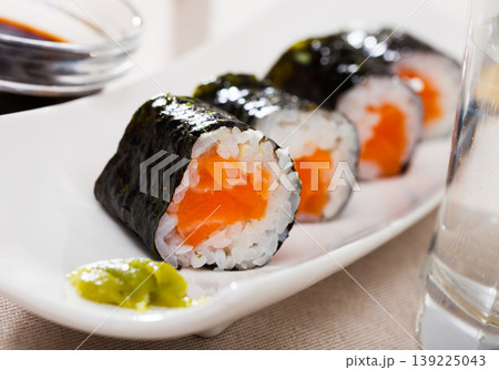 Sushi maki set with salmon Sushi maki set with salmon 139225043