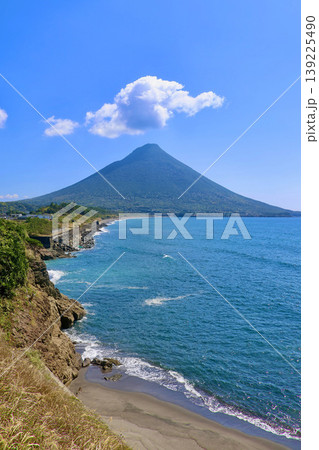 海と開聞岳・開聞岳展望所（鹿児島県・指宿市） 139225490