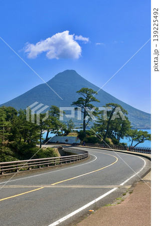 海と開聞岳・開聞岳展望所(鹿児島県・指宿市) 海と開聞岳・開聞岳展望所(鹿児島県・指宿市) 139225492