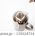 ドリップコーヒー　　スタジオ撮影 139228724