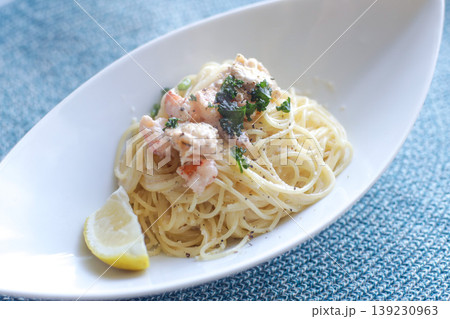 エビと明太のクリームパスタ shrimp mentaiko pasta エビと明太のクリームパスタ shrimp mentaiko pasta 139230963