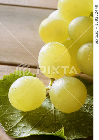 Beautiful green yellow grapefruit macro 139232449