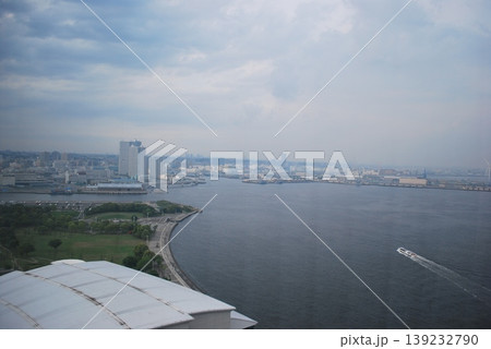 横浜港、陸側から「 湾 内 風 景 」 横浜港、陸側から「 湾 内 風 景 」 139232790