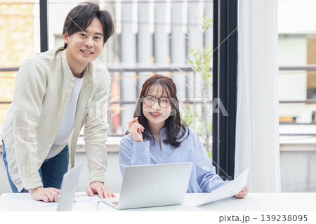 ビジネスパーソン 139238095