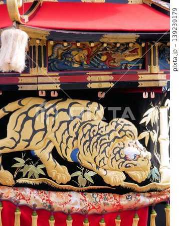妙見祭 笠鉾 迦陵頻伽 虎の装飾(熊本県八代市) 妙見祭 笠鉾 迦陵頻伽 虎の装飾(熊本県八代市) 139239179