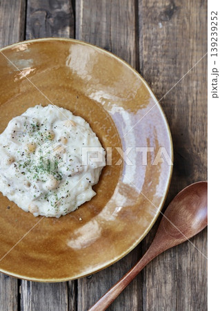 チキンとひよこ豆のクリームリゾット チキンとひよこ豆のクリームリゾット 139239252