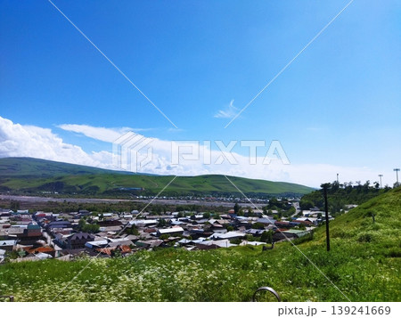 田舎の高原市街 139241669